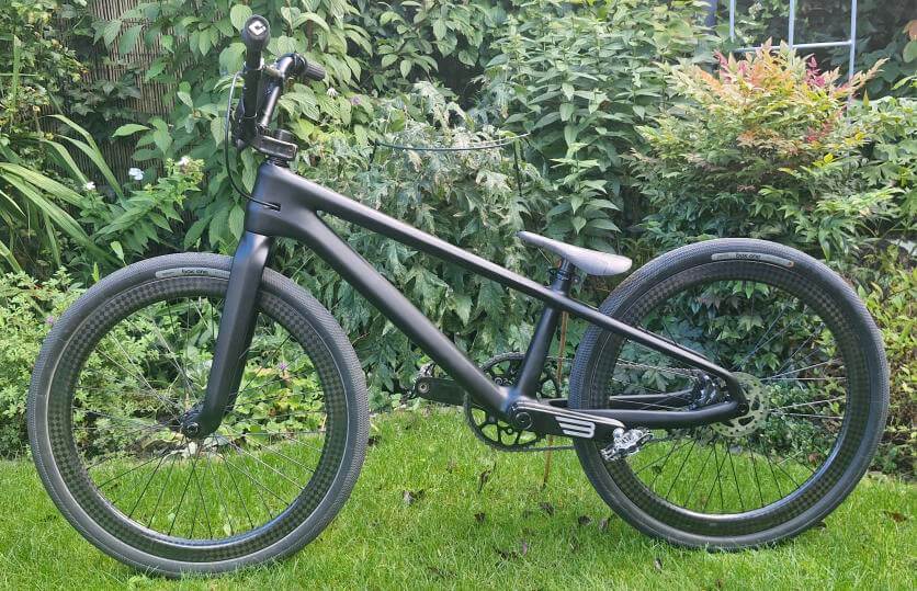 現代のBMXフリースタイルバイクのジオメトリの秘密 – TIDEACEBIKE