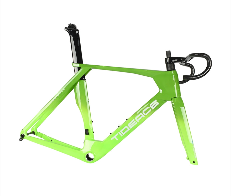 From Raw Carbon to Art: Behind the Scenes of CR068 Frame Paintwork