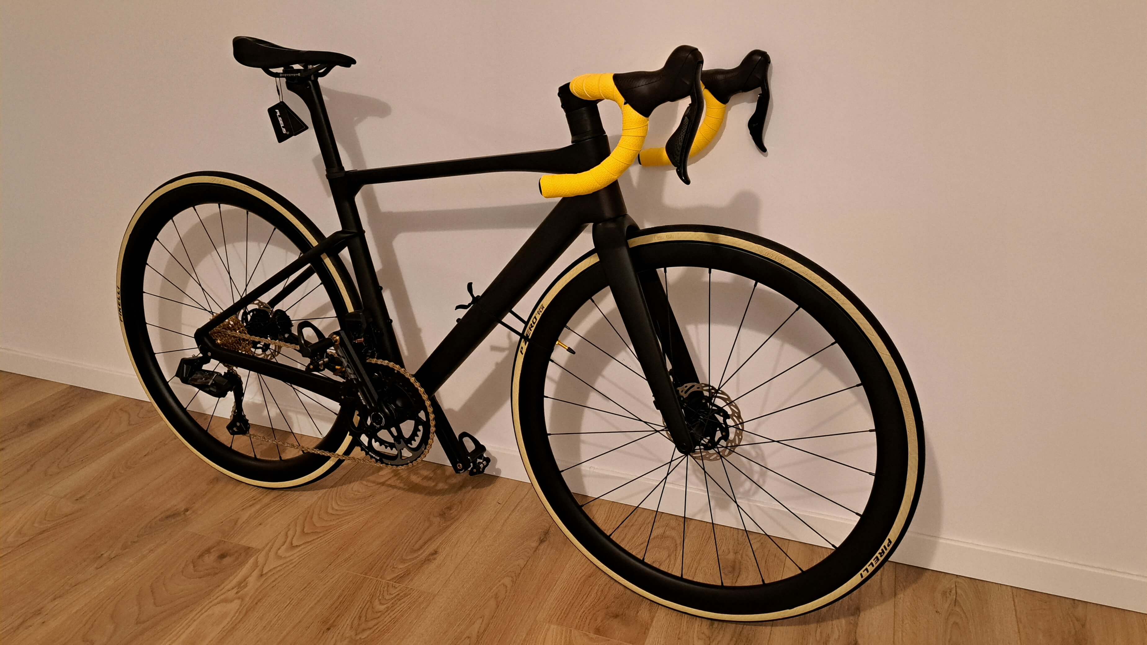 超軽量ロードバイクの科学：重量、剛性のバランス – TIDEACEBIKE