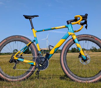 How Custom Paint on Carbon Gravel Frames Elevates Your Ride – Not Just Aesthetics