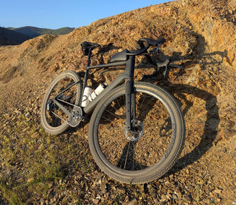 How to Choose a Gravel Bike Frame? Carbon vs Aluminum Explained