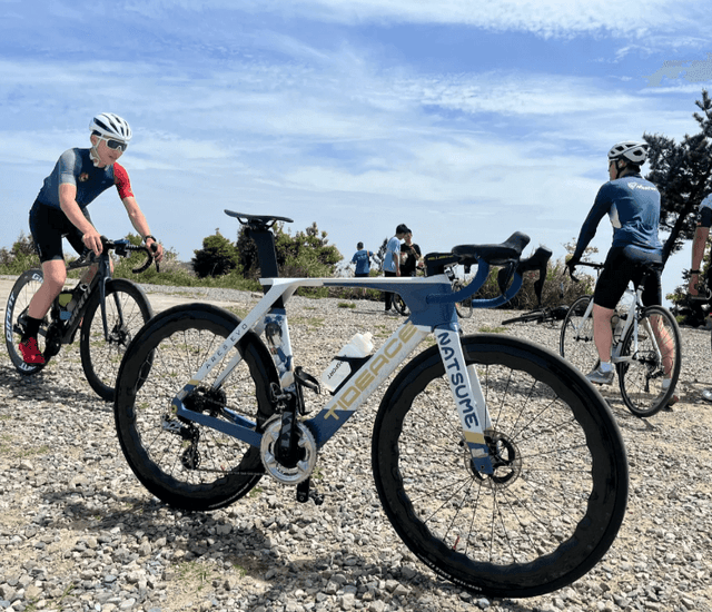 How Carbon Racing Bicycles Are Redefining Speed in 2025 – TIDEACEBIKE
