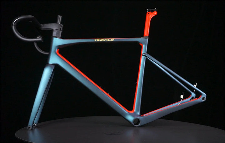 Ultra Light Carbon Road Bike Frame Disc Brake All Internal Cable Bikes ...
